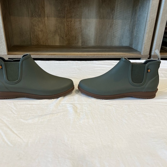 Stay dry in style - BOGS Sweet Pea waterproof Chelsea boots for every rainy day - Picture 5 of 9